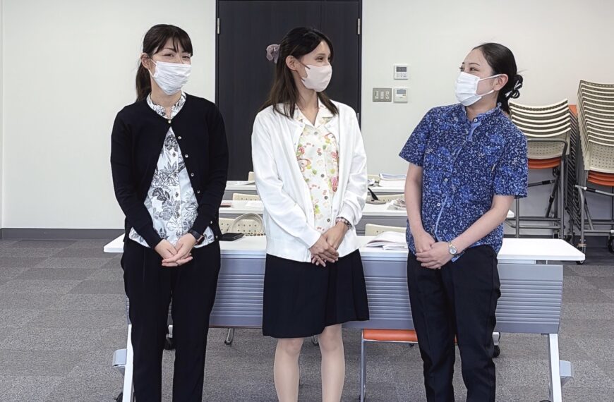 先日、医療事務講座を受講した3名の皆さんから、講座を通して感じたことや学びについての感想をいただきました。